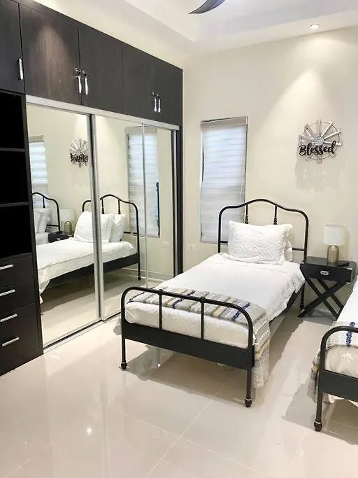 Villa La Rosa With Spectacular View Of Ocho Rios